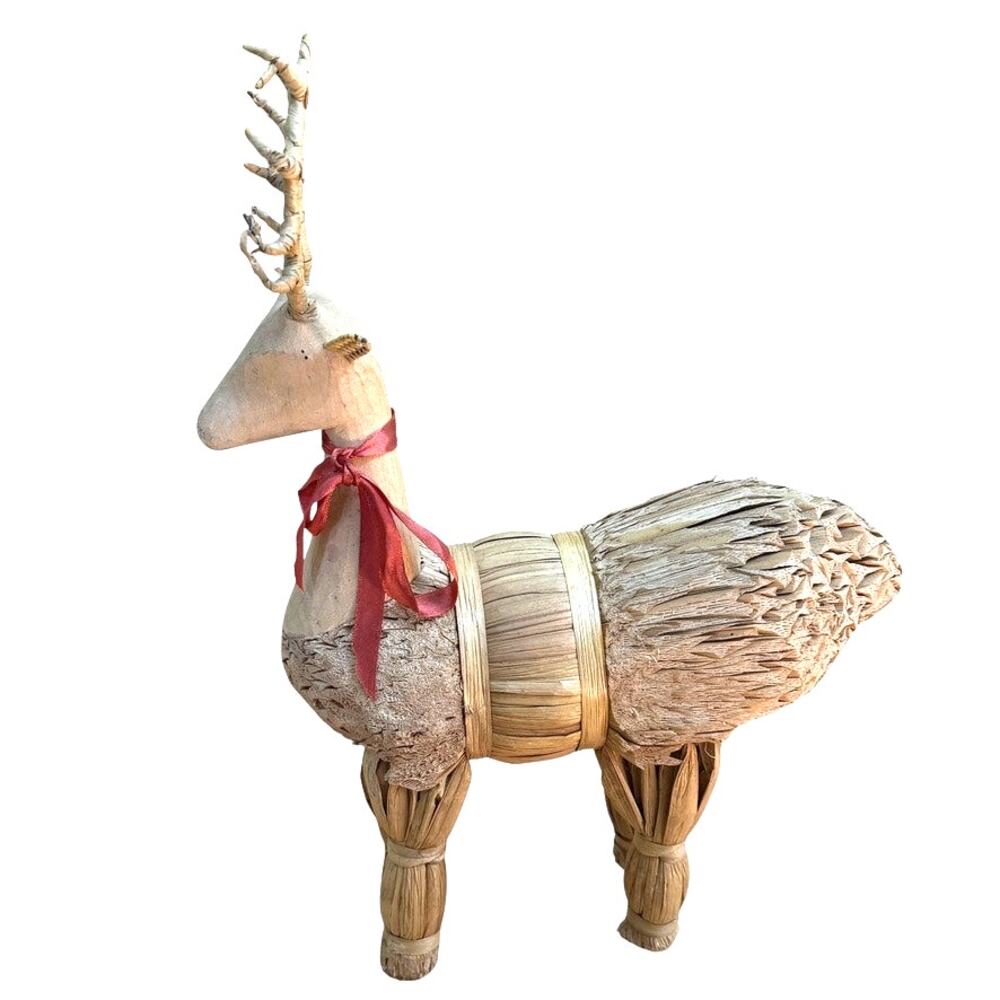 Reindeer Decor Christmas Rustic Straw Cornhusk Wood Retro Handmade Cozy Cabin